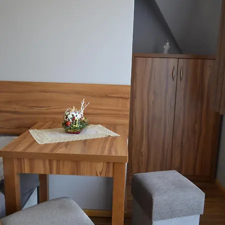 Апартаменты Pod Lasem *